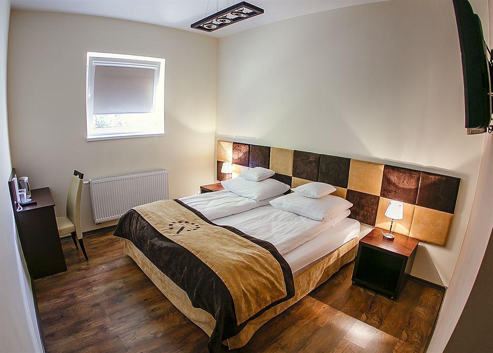 Boutique Hotel'S III Pilsudskiego Lódź Exterior foto